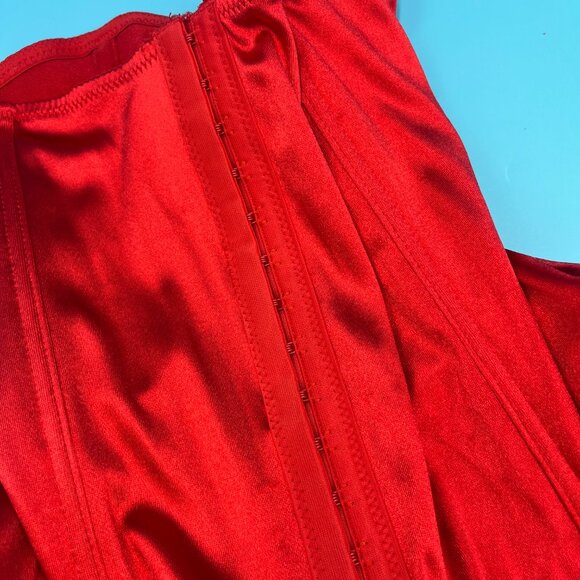 Gothic Bright Red Lace Up Adjustable Padded 3 Hook Corset Women's Size M - Picture 10 of 11